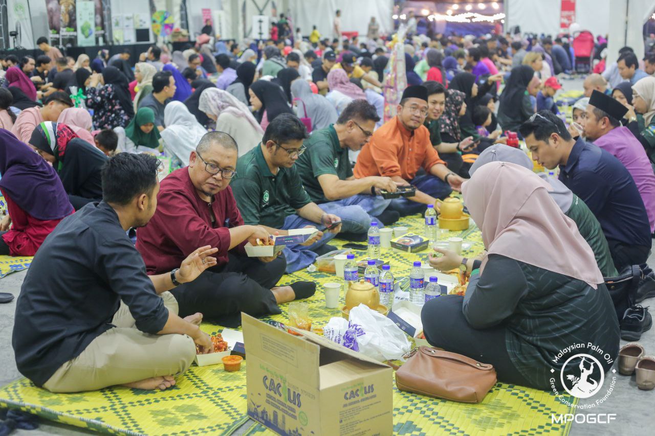 MPOGCF DEKATI MASYARAKAT MELALUI PROGRAM IFTAR ALA MADINAH@KARANGKRAF