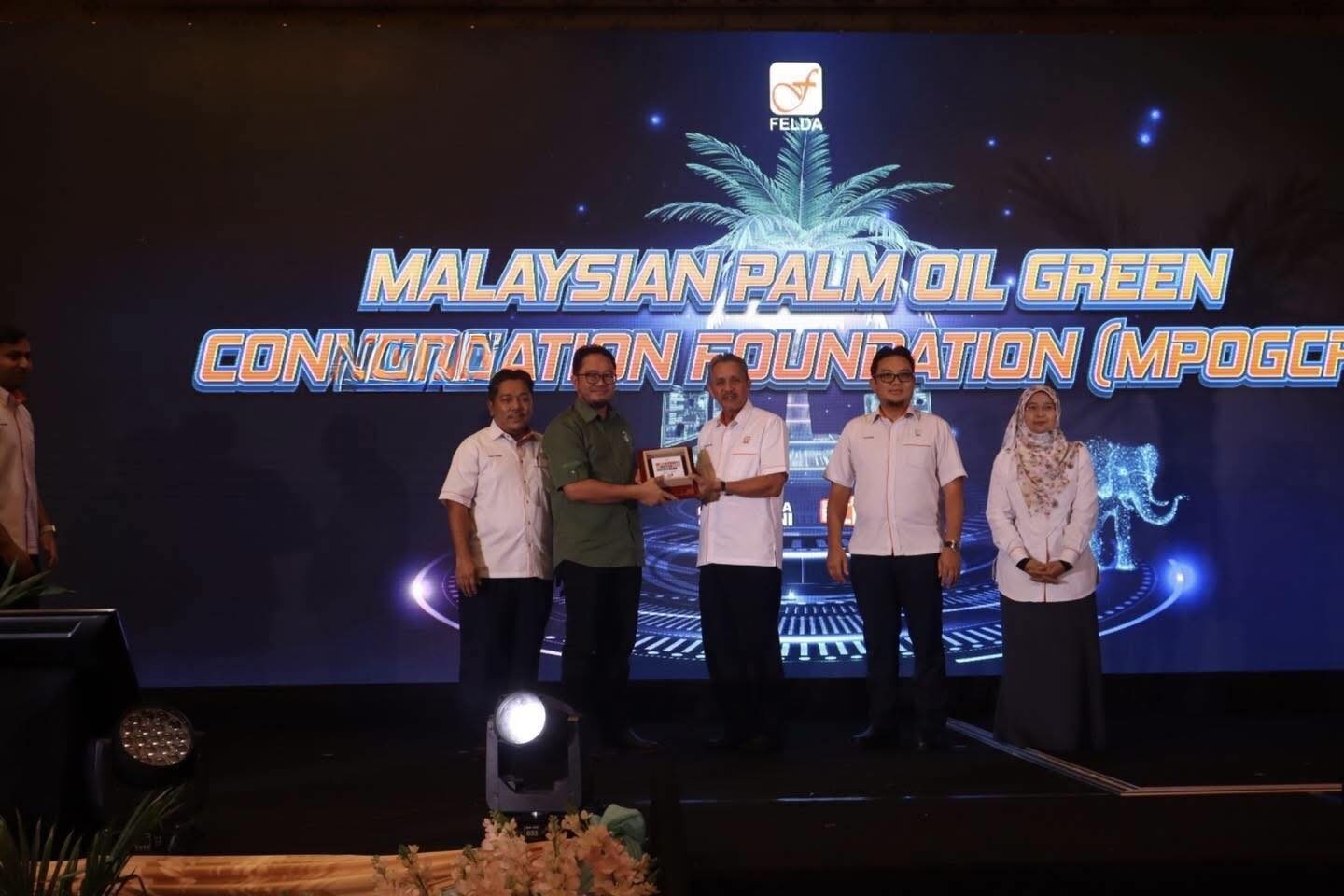MPOGCF terima penghargaan sebagai Rakan Strategik Kelestarian Felda
