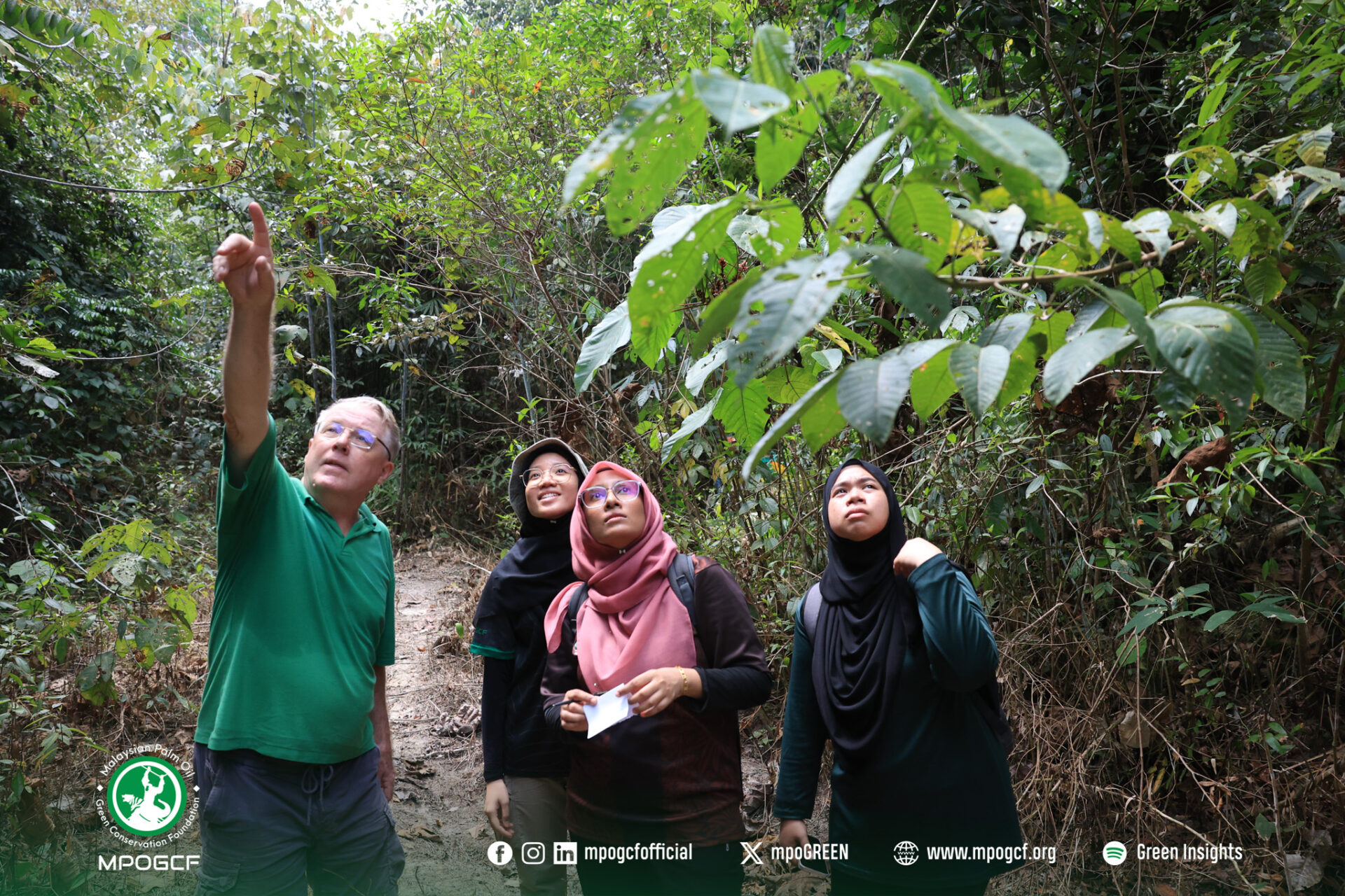 Lawatan kerja bagi Projek Forest Fragment Mosaics